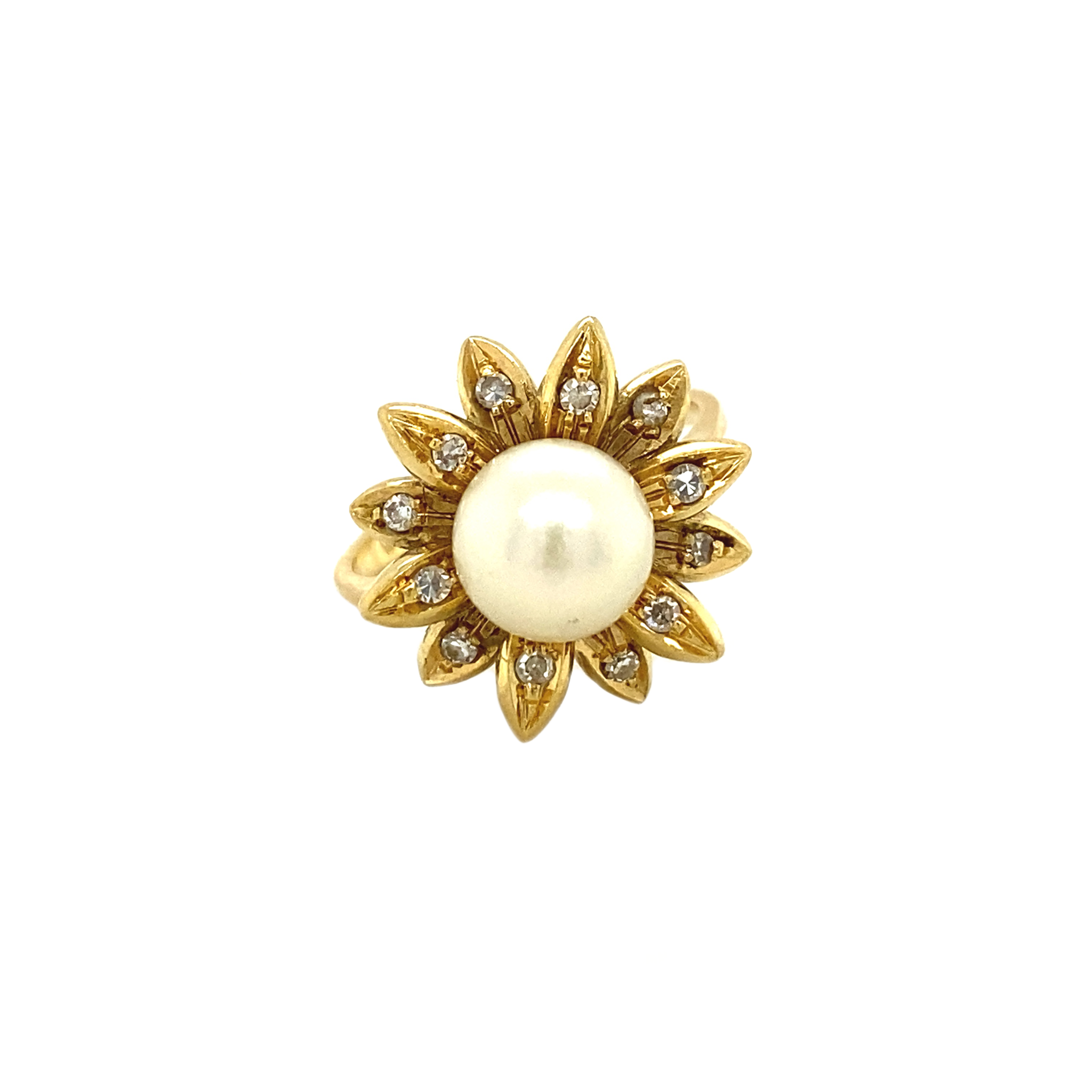 Vintage 18K Gold Ring with Pearl and Diamond